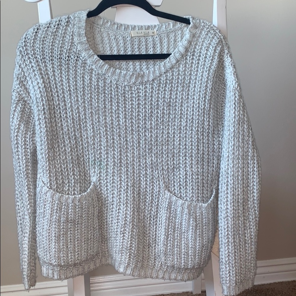 White/Grey knit sweater